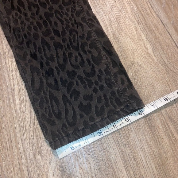 Brax Mary Trousers in Brown Black Muted
Cheetah Leopard Print Pants Sz 27 - Picture 5 of 7